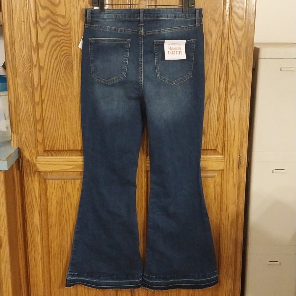 Celebrity Pink NWT Women's Exposed Button Flare Denim Jeans Size 15/32 Dark Wash - Picture 8 of 14